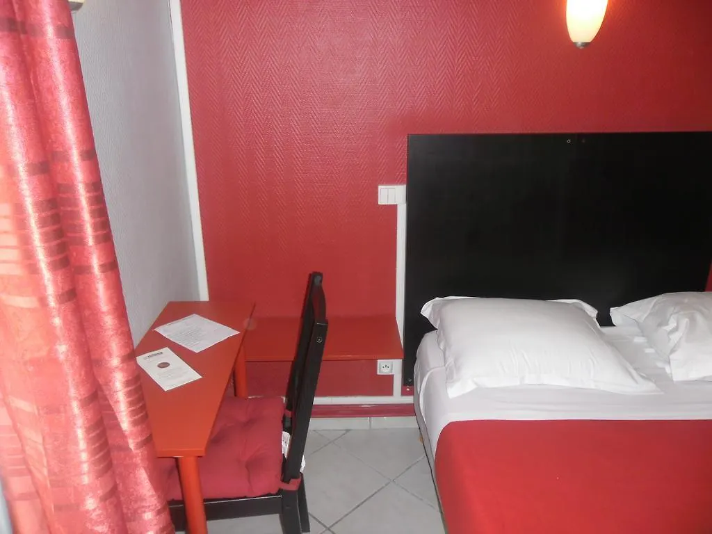 Hotel Hipotel Paris Montmartre Gare Du Nord