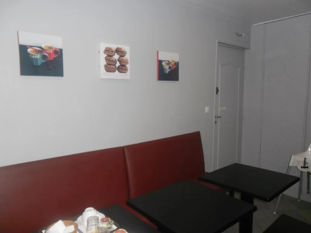Hipotel Paris Montmartre Gare Du Nord Hotel